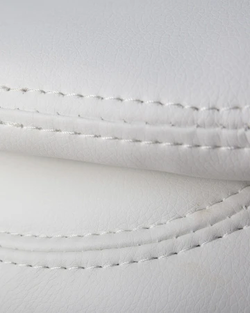 Кресла руководителя - Офисное кресло для руководителей DOBRIN LYNDON, белый