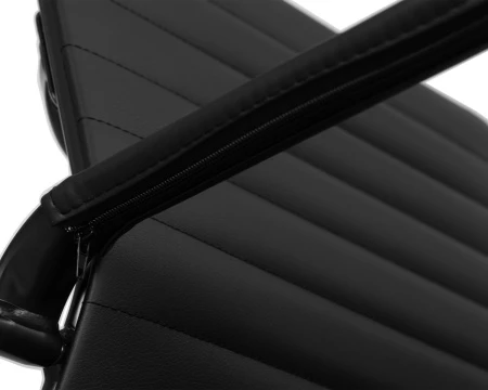 Конференц кресла - Офисное кресло для посетителей DOBRIN CODY BLACK, чёрный