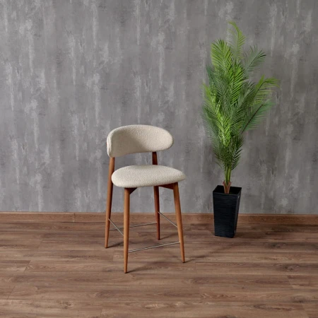 Купить Стул полубарный Lucas по выгодной цене для кафе, ресторанов и кухни