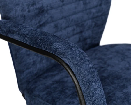 Кресла руководителя - Офисное кресло для руководителей DOBRIN LOKI, синий (VRH230-25)