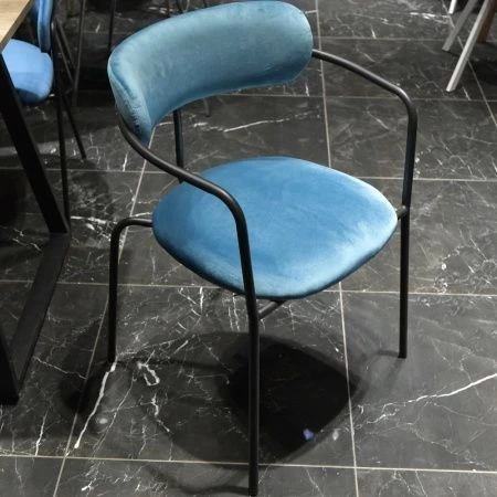 Купить Стул Ant тёмно-бирюзовый по низкой цене