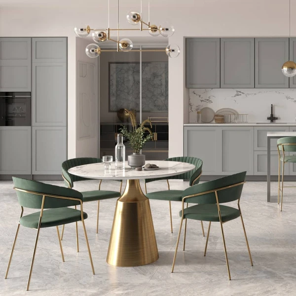 Купить Стул Turin чёрный с золотыми ножками по низкой цене