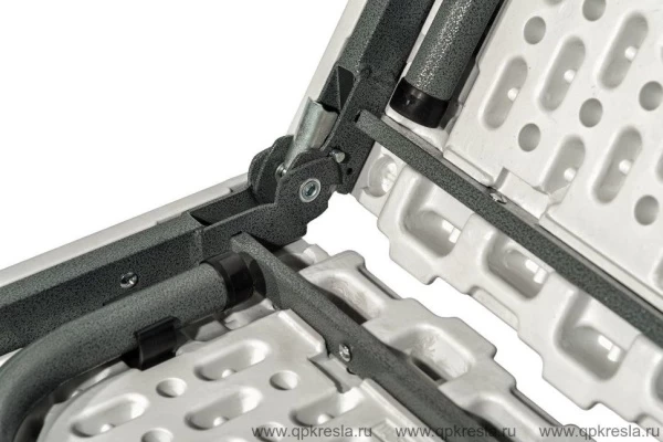 Стол складной-чемодан 182