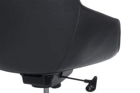 Кресла руководителя - Кресло Magic-M B628 Черный