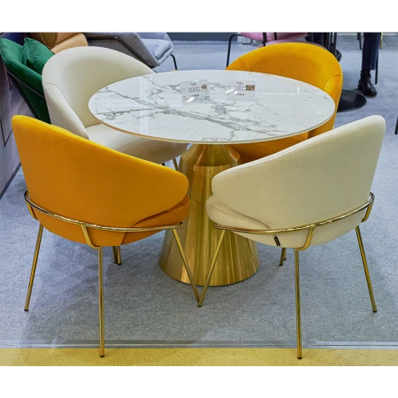 Купить Стул-полукресло Emil горчичный с золотыми ножками по низкой цене