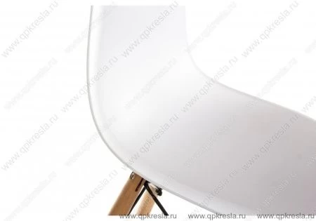 Барный стул Eames (Эймс) Пластик Белый