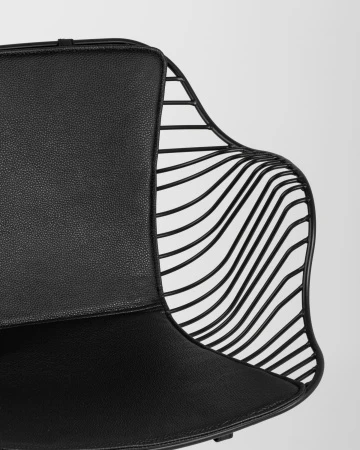 Купить Кресло Thomas черное с черной подушкой по низкой цене