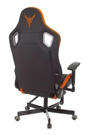 Кресло игровое Knight Outrider черный/оранжевый ромбик эко.кожа с подголов. крестов. металл