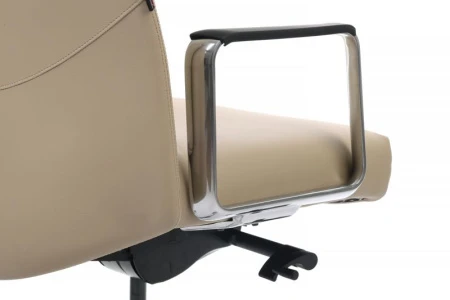 Кресла руководителя - Кресло Newman A2415 Светло-бежевый