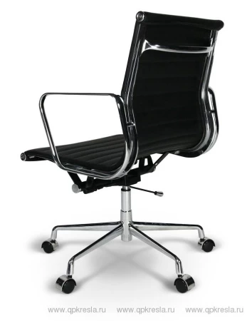 Кресло Eames (Эймс) Ribbed черное