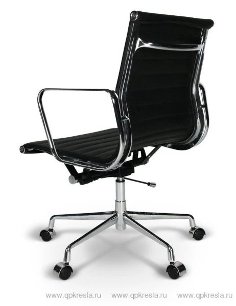 Кресло Eames (Эймс) Ribbed черное