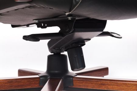 Кресла руководителя - Кресло руководителя Бюрократ T-9923WALNUT черный кожа крестовина металл/дерево